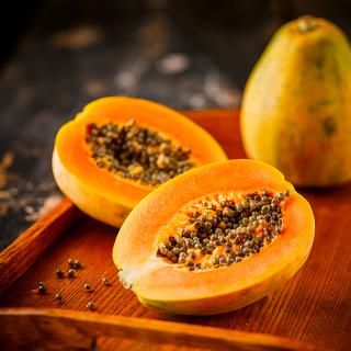 Lire la suite à propos de l’article Les Bienfaits de la Papaye : Découvrez les Trésors Santé de ce Fruit Tropical